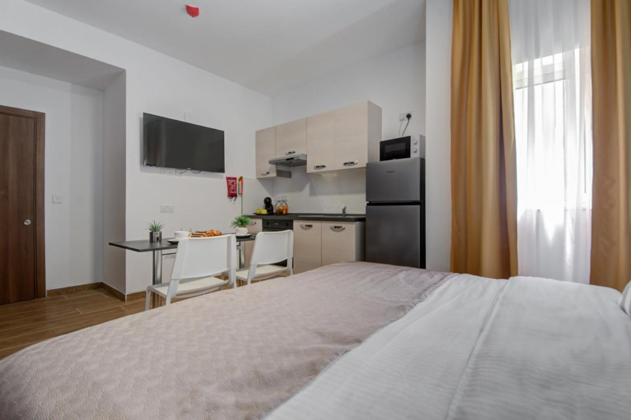 Tritoni Marina Boutique Apartments&Suites Gzira Extérieur photo
